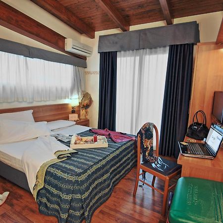 Hotel Aurora Wellness & Spa Tivoli Terme Ngoại thất bức ảnh